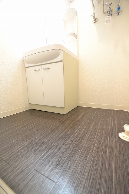 Washroom.  ■ Spacious also dressing room