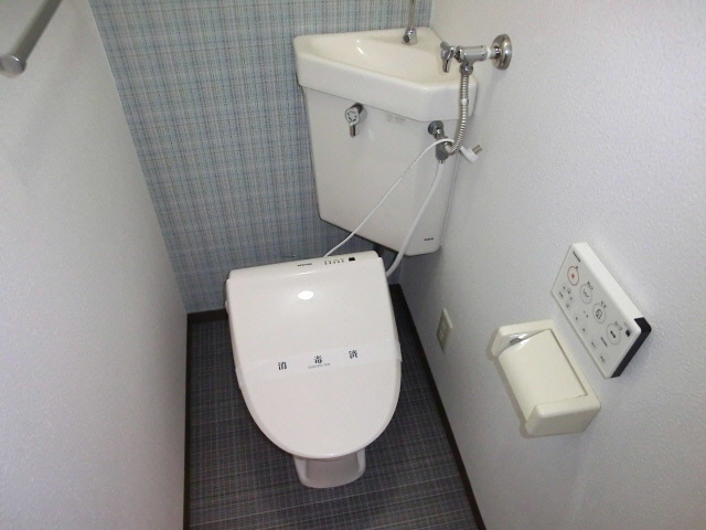 Toilet