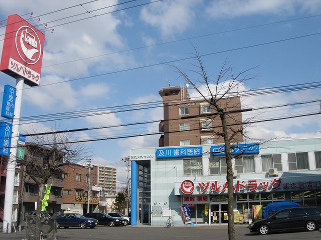 Convenience store. Seven-Eleven Sapporo Nakanoshima Article 2 store (convenience store) to 350m