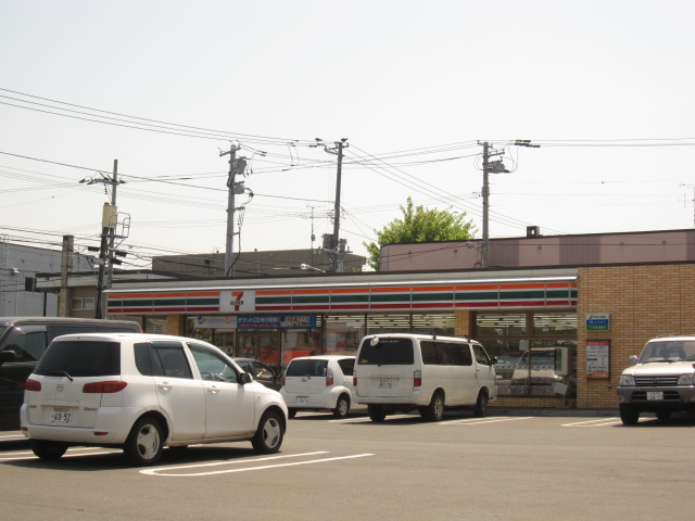 Convenience store. Seven-Eleven Tsukisamu east Article 5 store up (convenience store) 151m