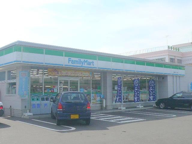 Convenience store. FamilyMart Sapporo Asahimachi 7-chome up (convenience store) 246m