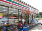 Convenience store. Seven-Eleven Sapporo Nakanoshima 1 Article 10 chome up (convenience store) 1094m
