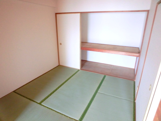 Other room space