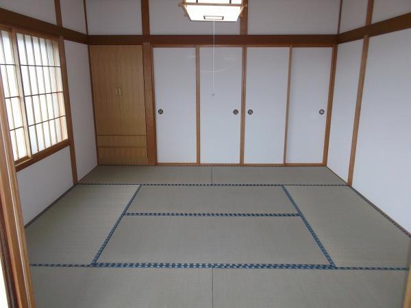 Non-living room. Please enjoy rush scent of which was exchange Japanese-style room 8 tatami mat tatami mat between connection of Western-style