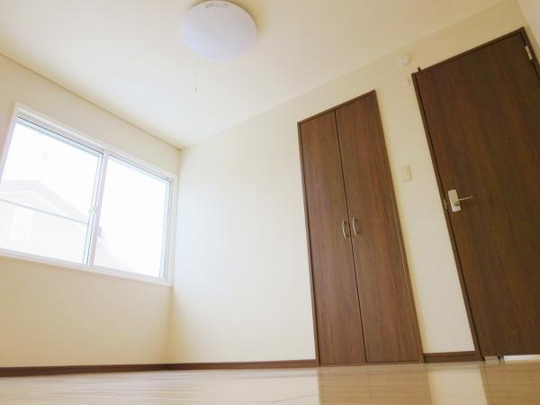 Non-living room. 2 Kaiyoshitsu 5 Pledge