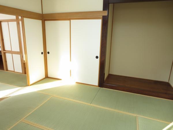 Other introspection. Japanese-style room of Tsuzukiai