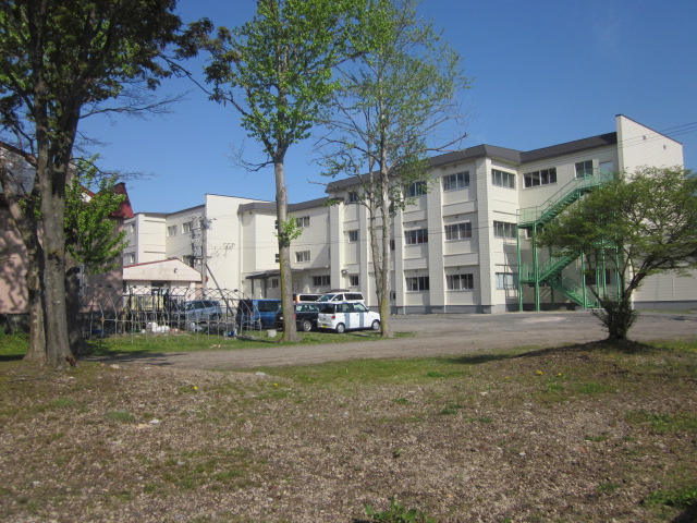 Primary school. 819m to Tomakomai Municipal Misono Elementary School (elementary school)