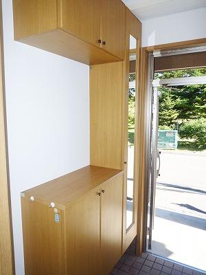 Entrance. It is with cupboard that does not bother to storage ☆ 