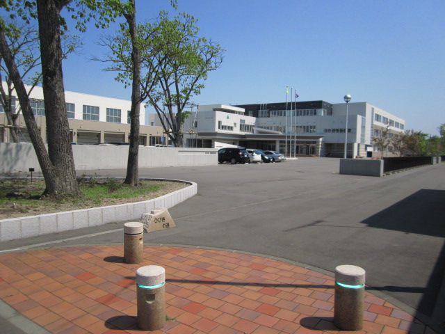 Junior high school. 1706m to Tomakomai City AoSho junior high school (junior high school)
