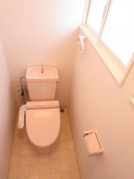 Toilet. Washlet new Winter heating toilet seat also warm