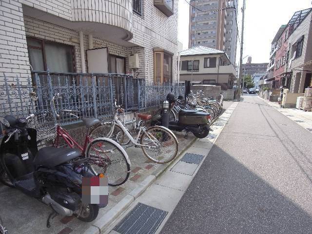 Other common areas. Bicycle-parking space