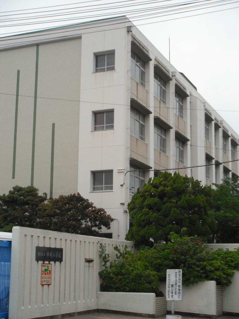 Primary school. Nakazaki until elementary school 776m