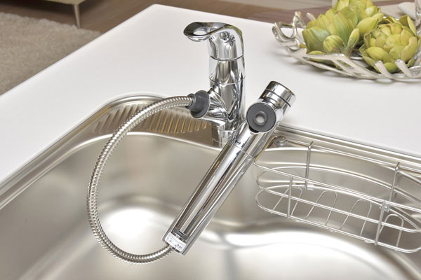 Kitchen.  [Water purifier integrated faucet] Switch between the clean water and the raw water in the hand of the lever, Shower faucet (same specifications)