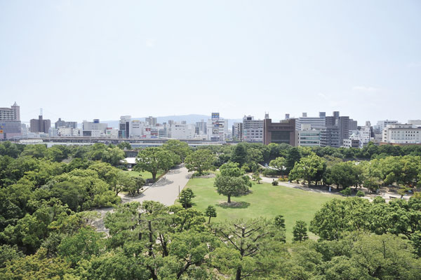 Surrounding environment. Prefectural Akashi Park (a 9-minute walk ・ About 700m)