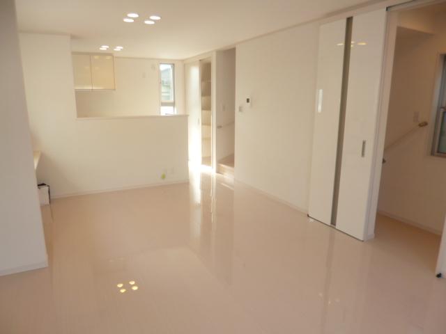 Living. Indoor (11 May 2013) Shooting