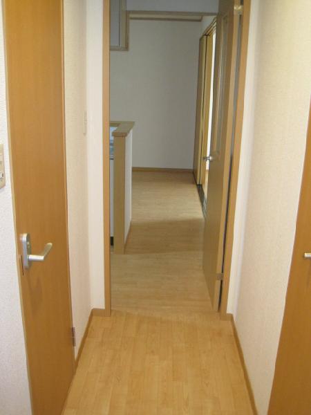 Other room space. Corridor