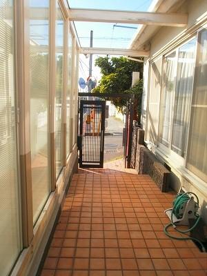 Entrance. Wide entrance porch is Yes to ensure privacy