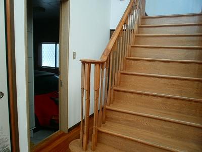 Parking lot. It leads from the entrance hall to the built-in garage