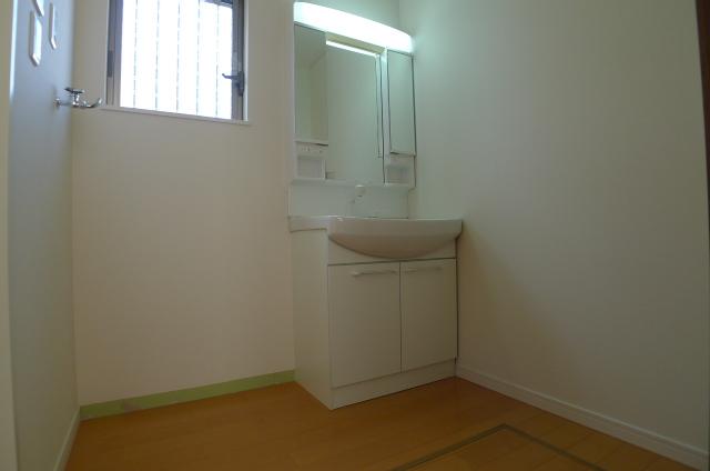 Same specifications photos (Other introspection)