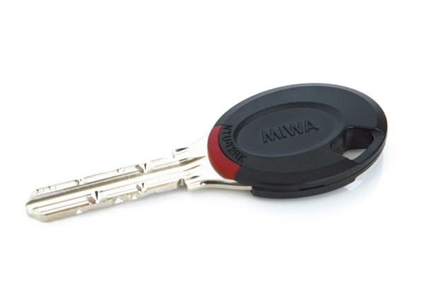 Security.  [Non-contact key] Non-contact keys that can unlock the auto lock shared entrance with simply by waving to the receiver has been adopted (same specifications)