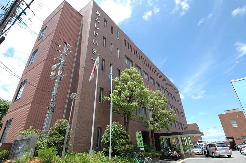 Police station ・ Police box. Us watch over our lives in the basic philosophy of 150m to Akashi police station "protect the safety of citizens."