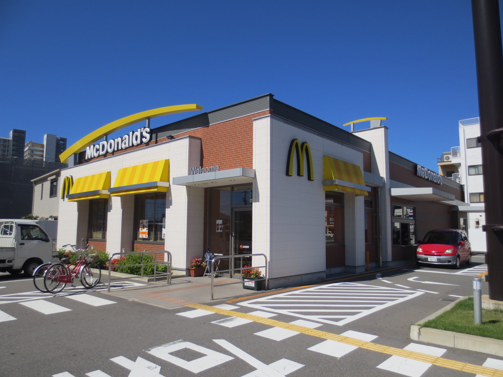 restaurant. McDonald's Line 2 Okubo shop 292m until the (restaurant)