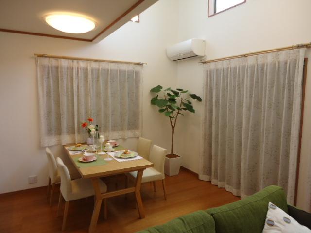 Living. Local (August 6, 2013) Shooting