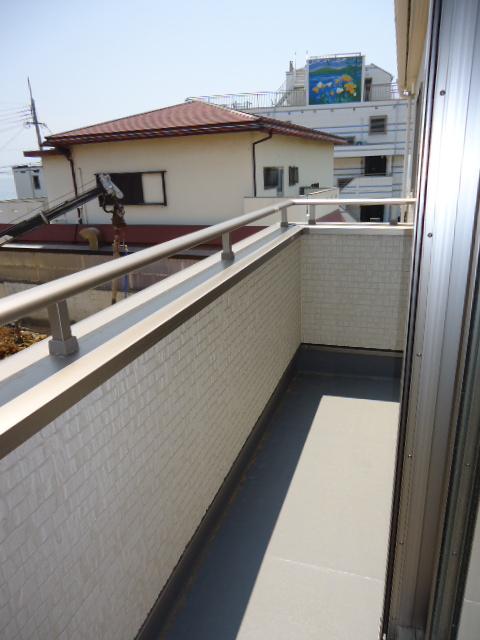 Balcony. Local (August 6, 2013) Shooting