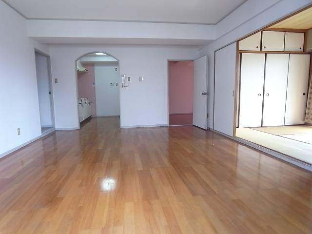 Living and room