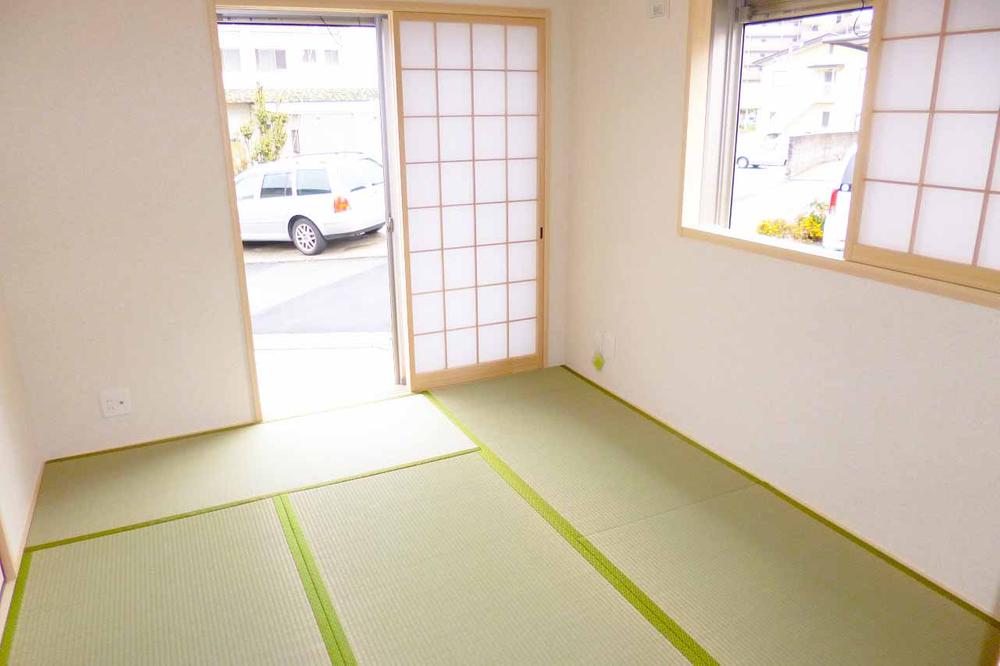 Same specifications photos (Other introspection)