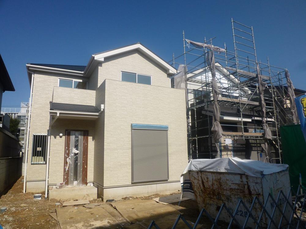 Local appearance photo. Local entire photo, 2013 October 27, shooting