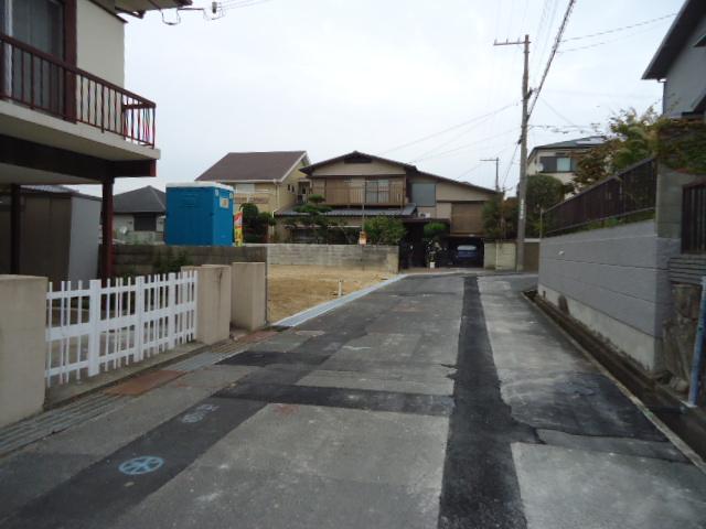 Local photos, including front road. Local (November 2, 2013) Shooting