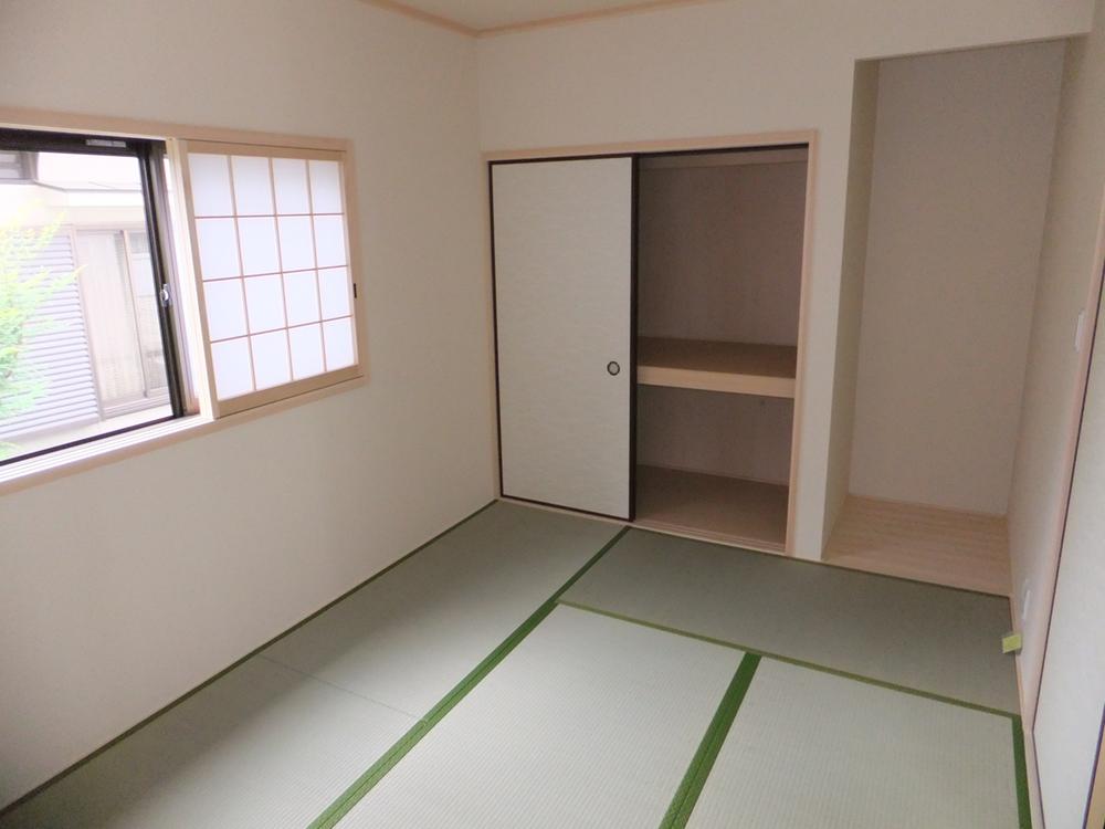 Same specifications photos (Other introspection)