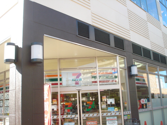 Convenience store. Eleven Akashi Okubo Station store up (convenience store) 278m