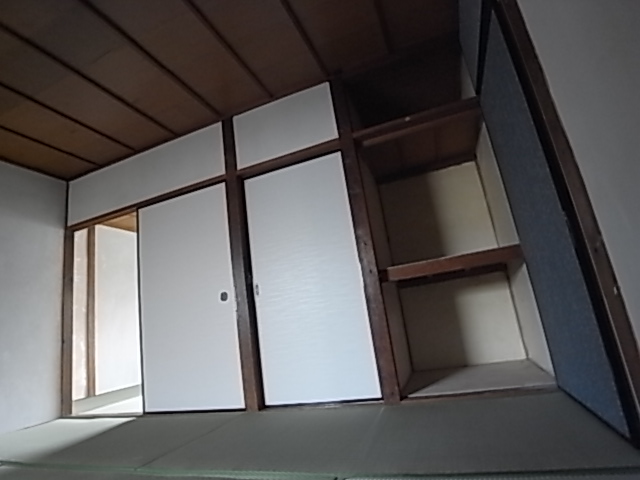 Other room space. Japanese-style part (1), Storage Yes.