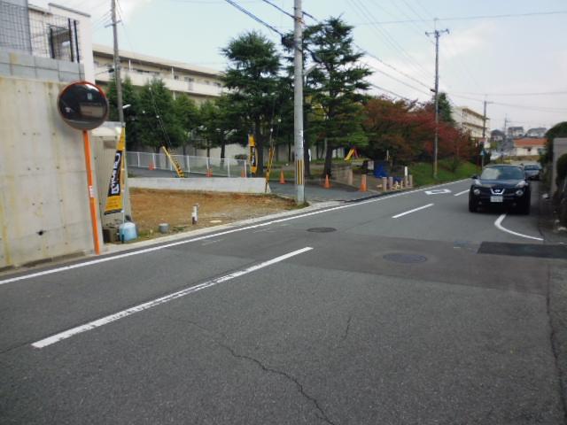 Local photos, including front road. Local (11 May 2013) Shooting