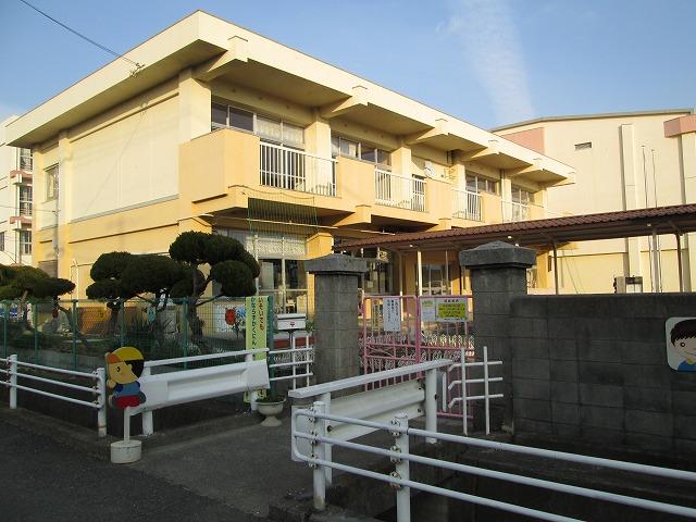 kindergarten ・ Nursery. 720m to Akashi Oji kindergarten