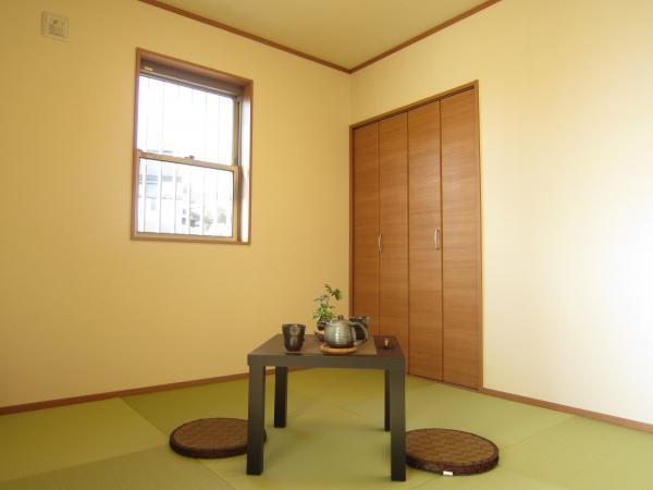 Non-living room. Living next to 4.5 Pledge of Japanese-style room