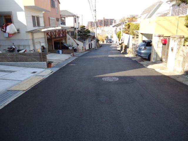 Local photos, including front road. Local (December 23, 2013) Shooting