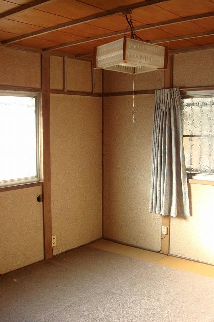 Other introspection. First floor Japanese-style room 4.5 Pledge