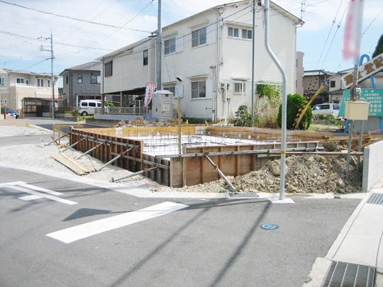 Local appearance photo. Local (10 May 2013) Shooting