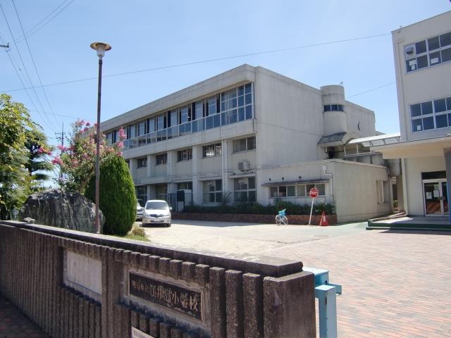 Primary school. 850m up to elementary school Akashi Municipal Eney Island