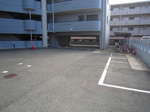 Parking lot