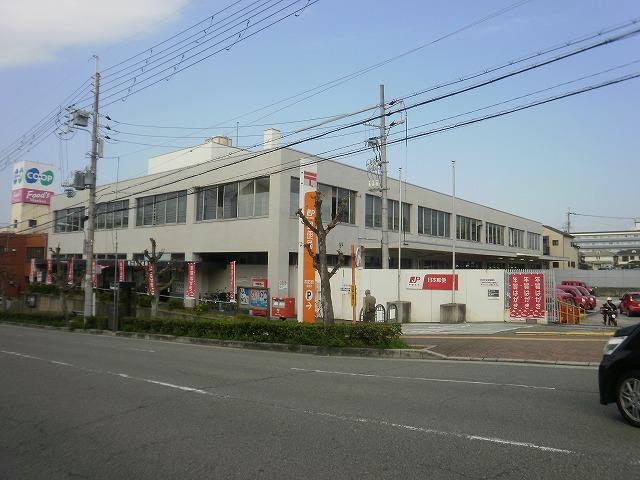 post office. 686m to Akashi west post office