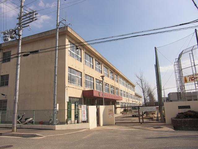 Junior high school. 1100m to Akashi Municipal Okubo Junior High School
