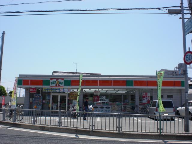 Convenience store. 396m until Thanksgiving soil Shanxi store (convenience store)