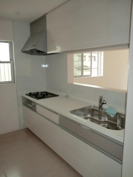 Same specifications photo (kitchen)