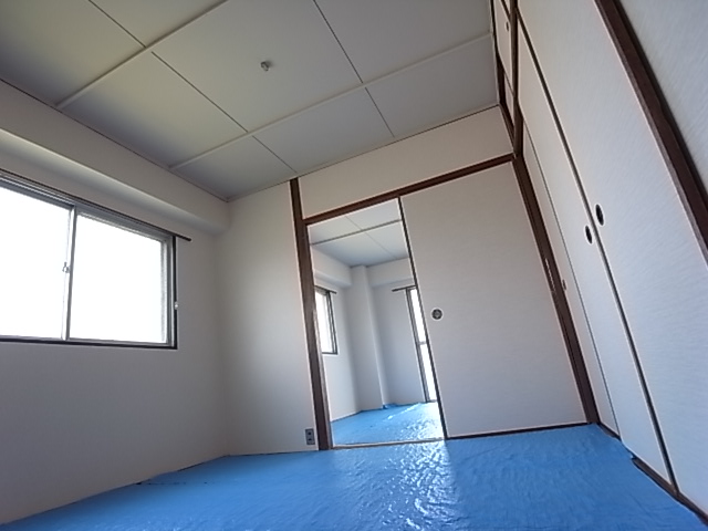 Other room space. Japanese-style room (1)