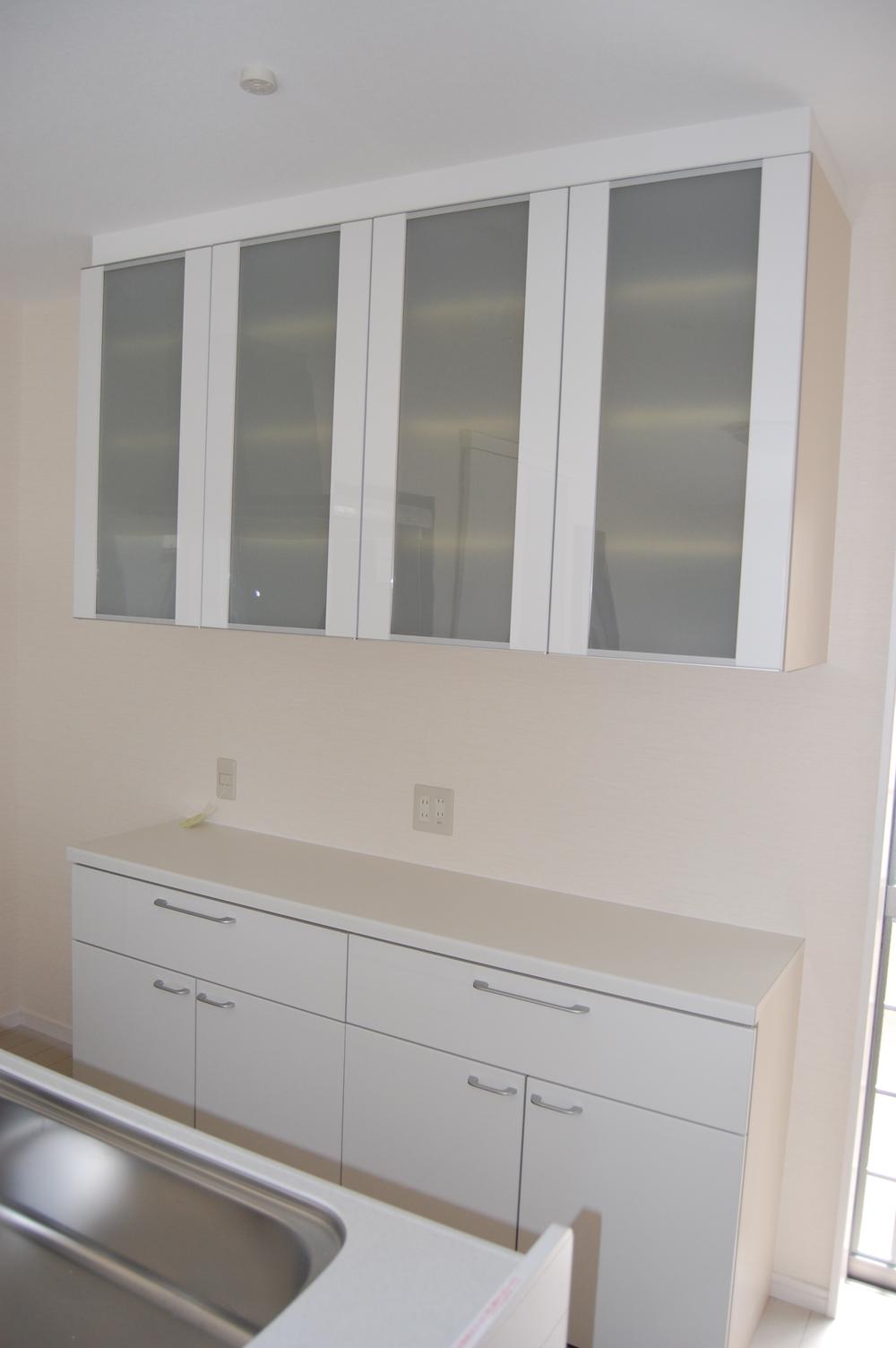 Kitchen. Happy to put away in storage also was a lot in the kitchen behind (September 2013) Shooting