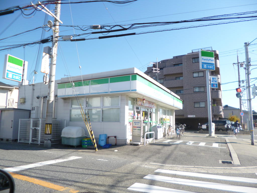 Convenience store. FamilyMart Fujiwara AzumaFutami store up (convenience store) 362m